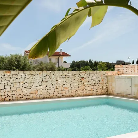 Villa Alta By Sthey